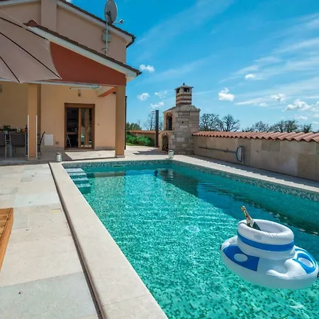 Casa Manera *
