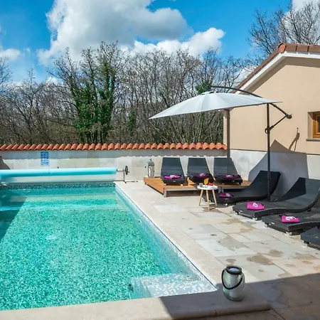 Casa Manera *