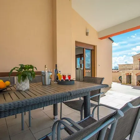 Casa Manera Sarici (Istria)